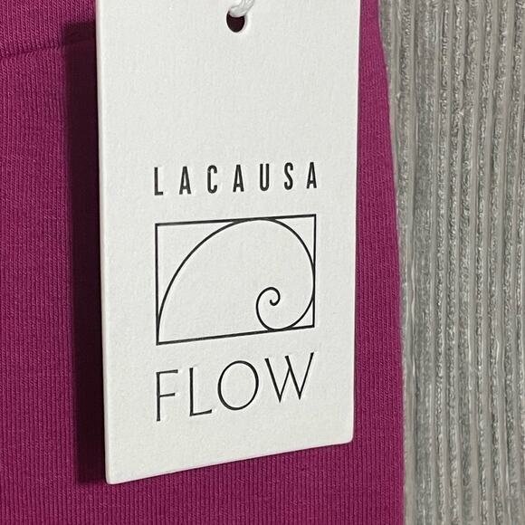 Anthropologie LACAUSA Astral Mid Rise Capri Leggings in Dragonfruit Size M NWT - Picture 10 of 10